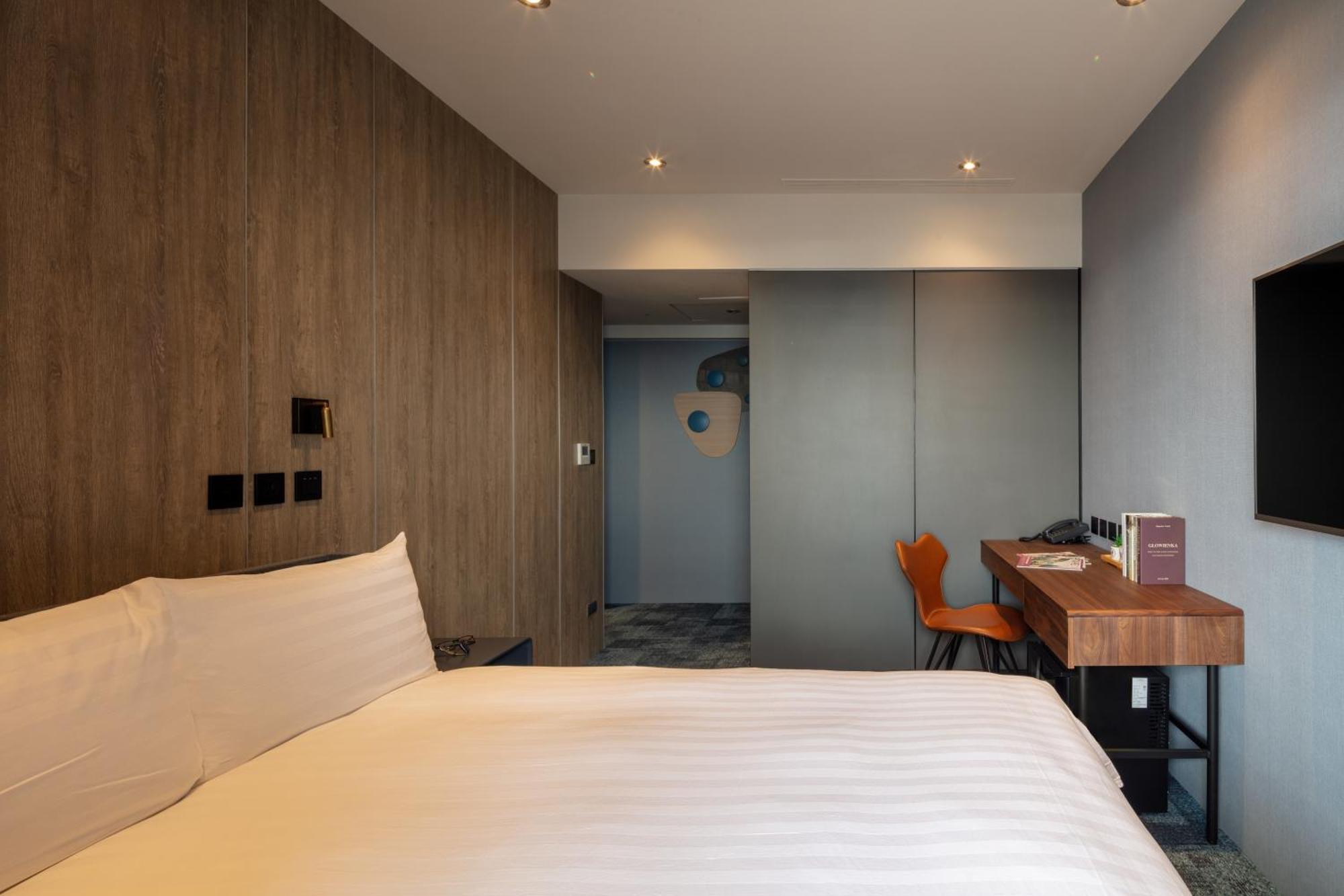 Roaders Plus Hotel - Taipei Station Phòng bức ảnh