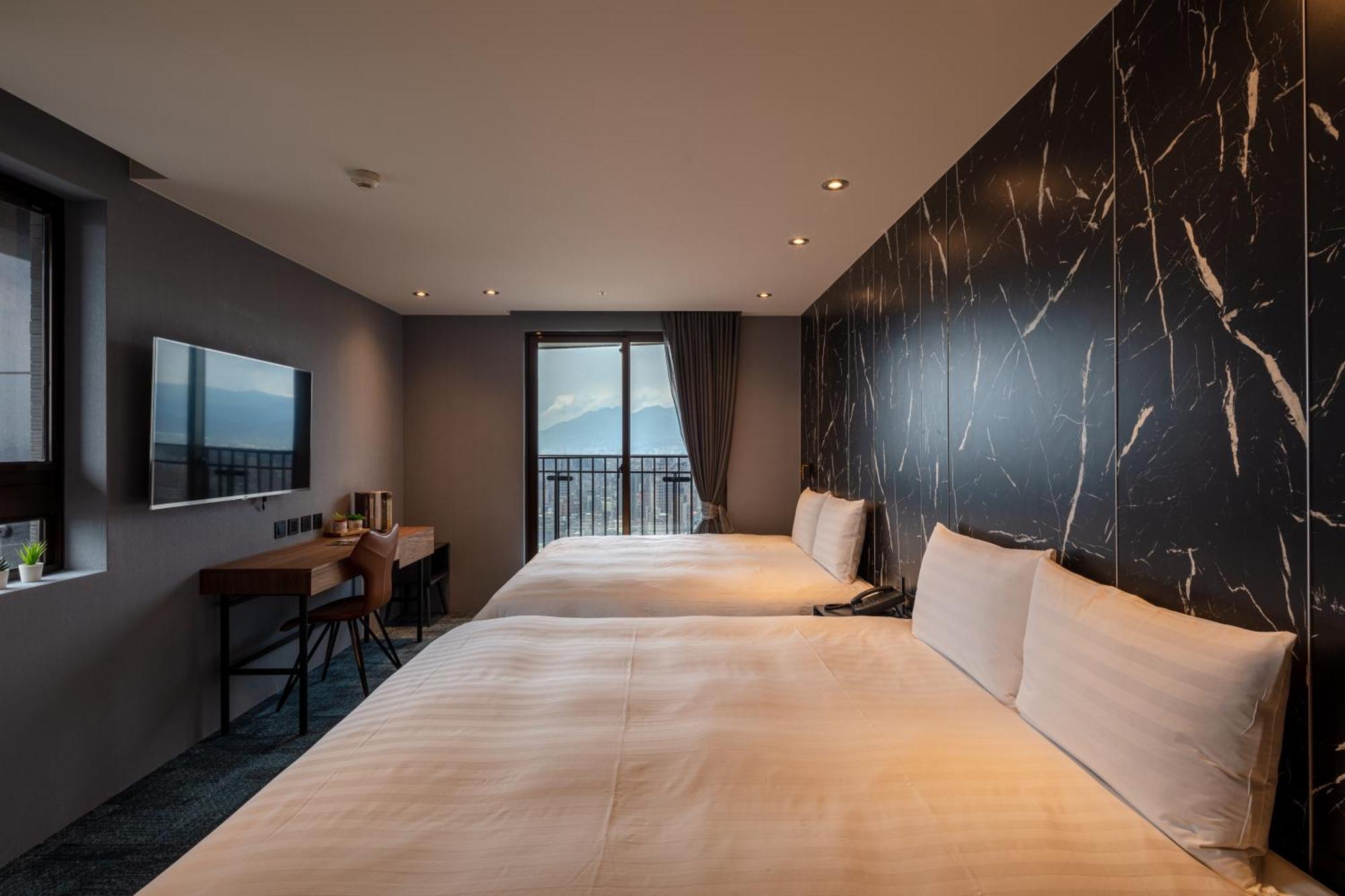 Roaders Plus Hotel - Taipei Station Phòng bức ảnh