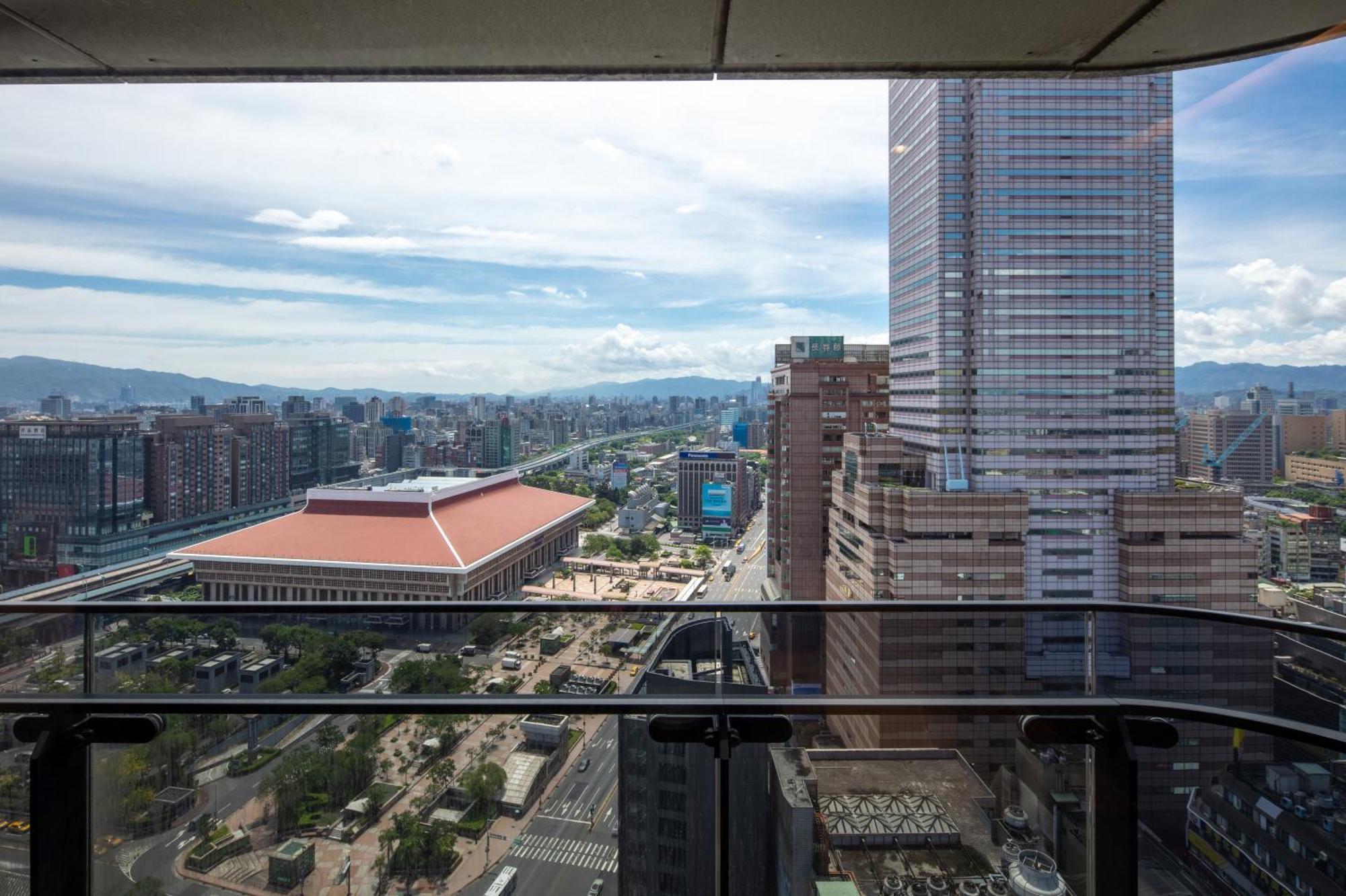 Roaders Plus Hotel - Taipei Station Phòng bức ảnh